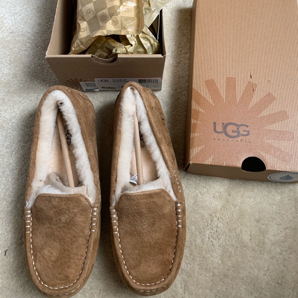 Women’s UGG Moccasins